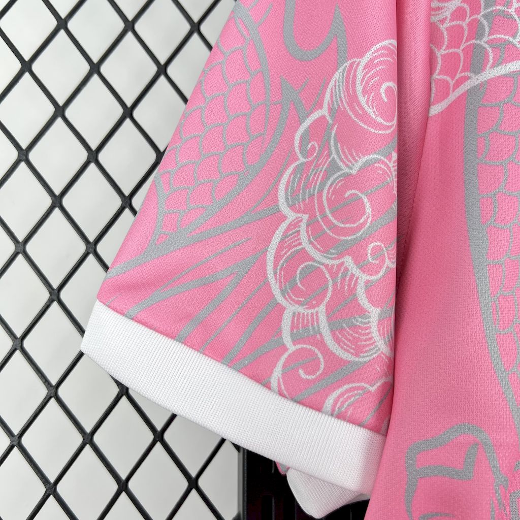Real Madrid Special Edition Rosa Tröja 2025/26