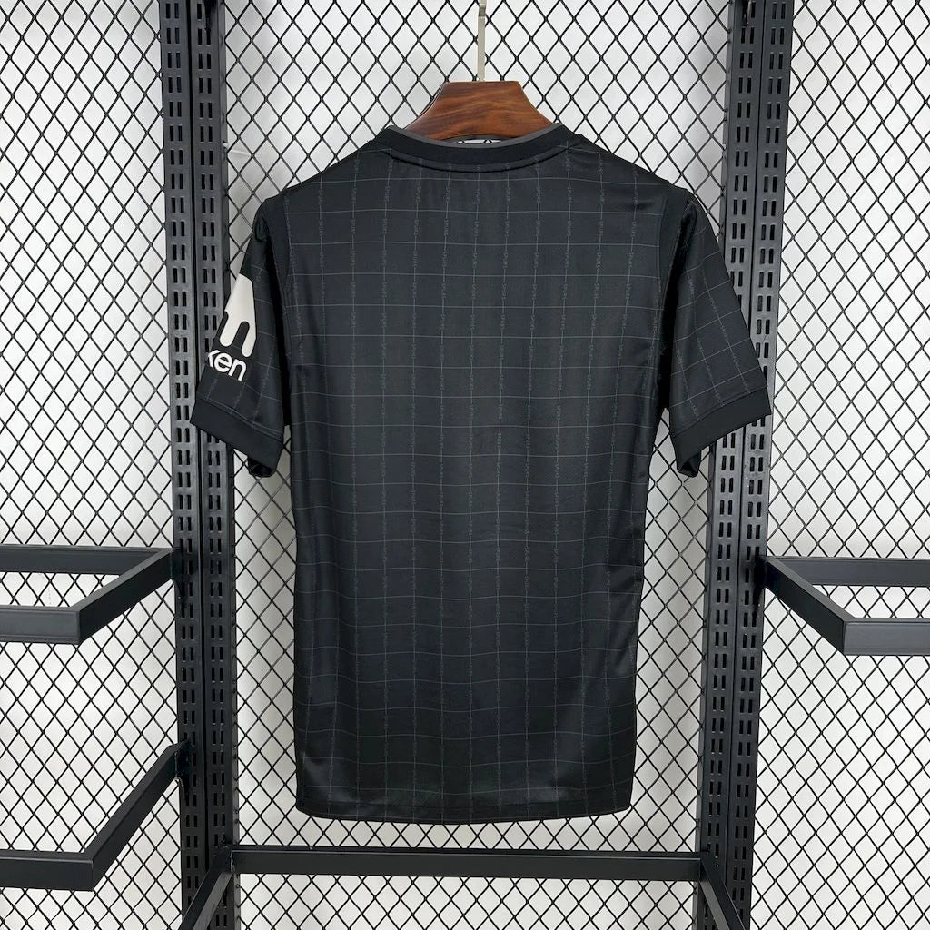 Tottenham Hotspurs bortatröja 2025/26