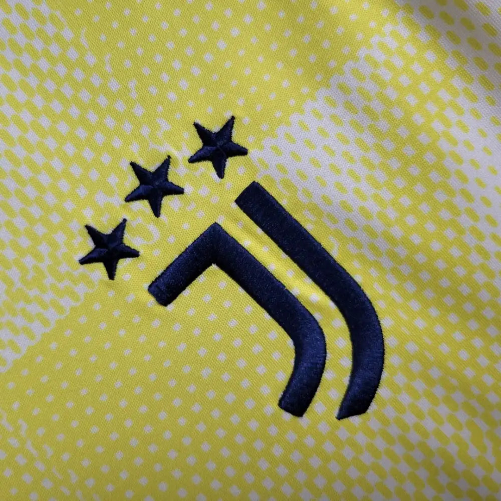 Juventus Away Shirt 2024/25 Clothing