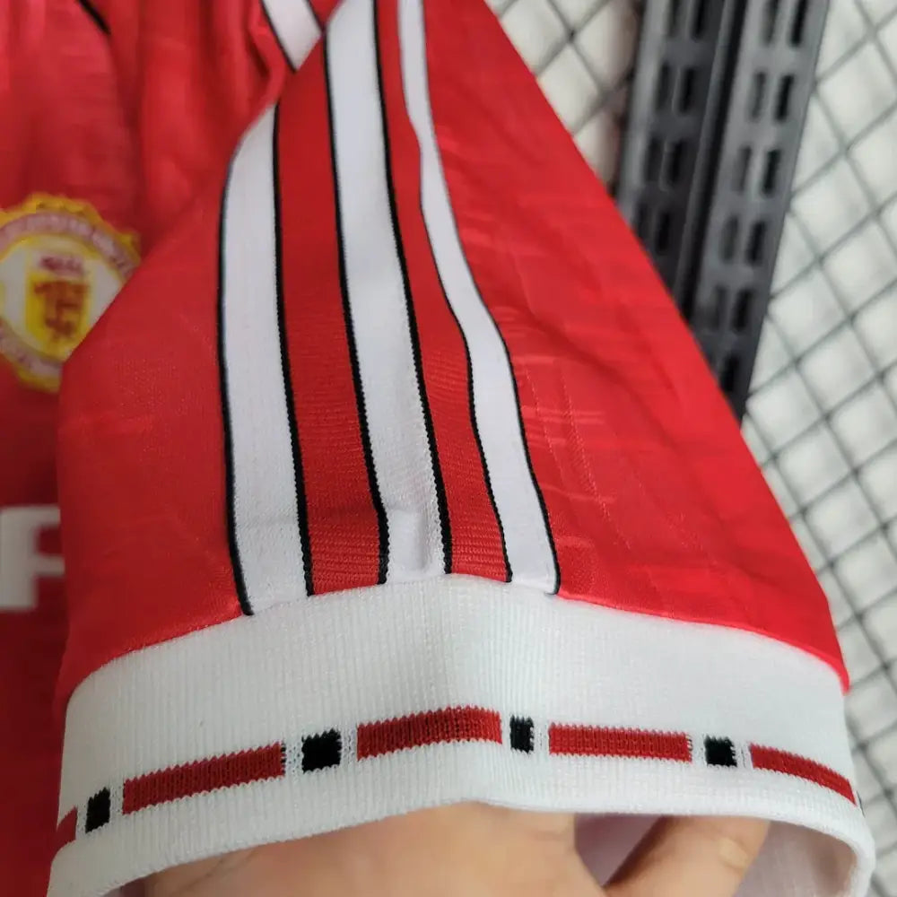 Retro 1990/92 Manchester United Home Shirt