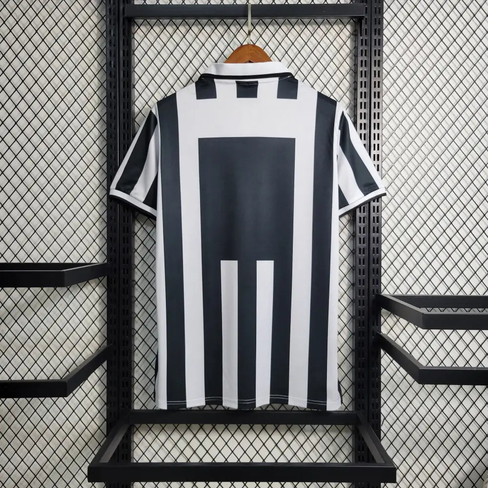 Retro 1995/97 Juventus Home Shirt Clothing