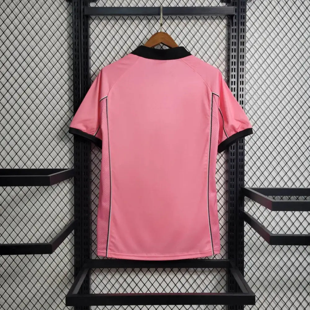 Retro 1997/98 Juventus Away Shirt Clothing