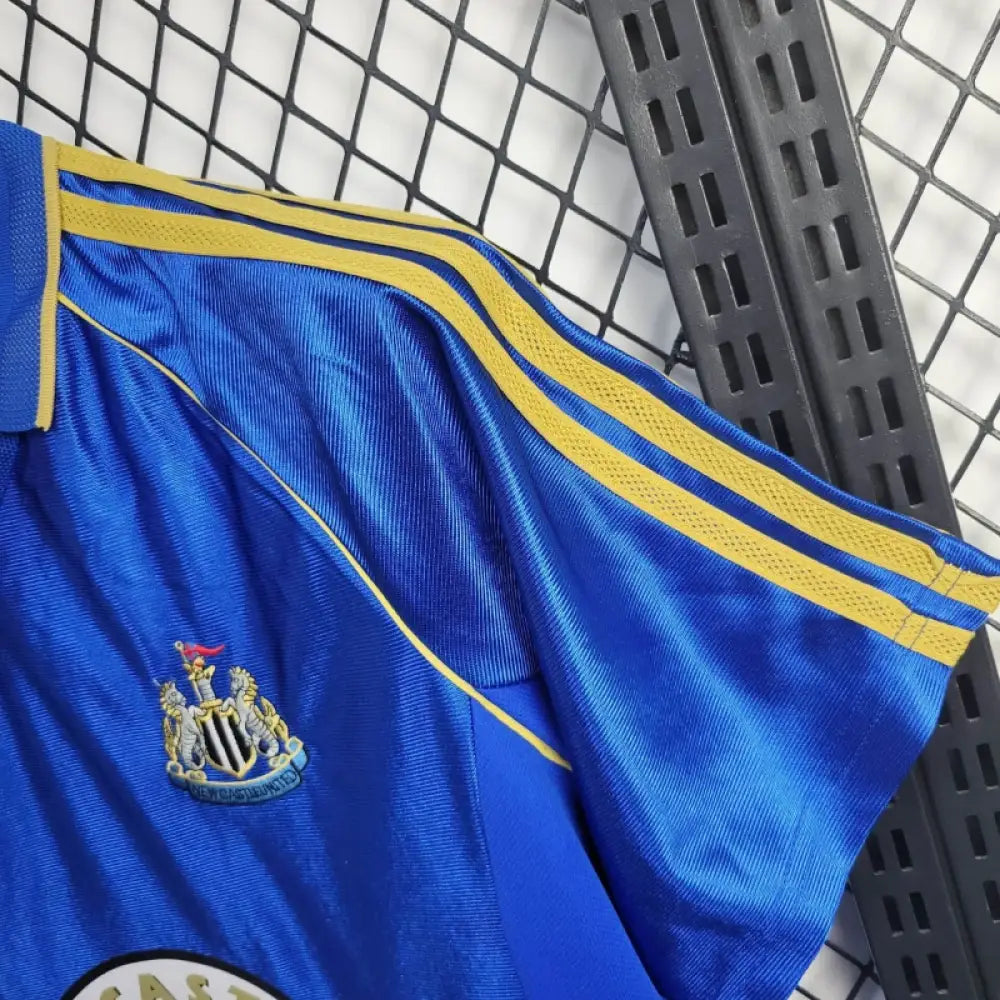 Retro 1998/99 Newcastle United Away Shirt Clothing
