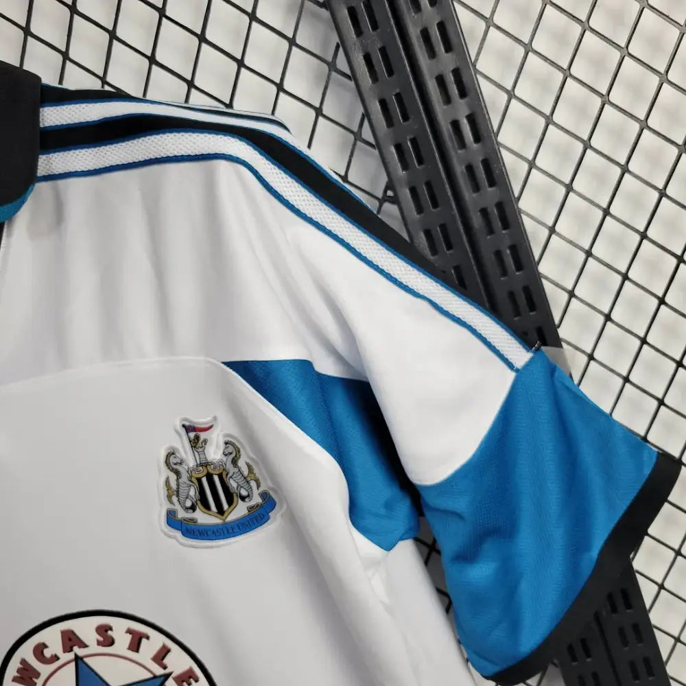 Retro 1999/00 Newcastle United Away Shirt Clothing