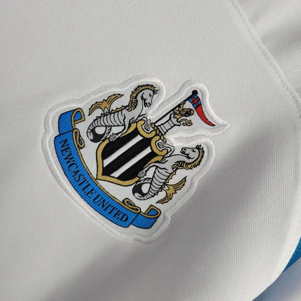 Retro 1999/00 Newcastle United Away Shirt Clothing