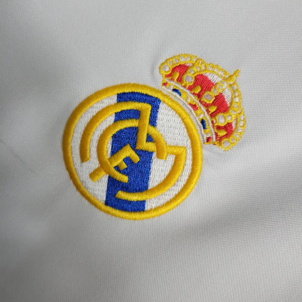 Retro 2000/01 Real Madrid Home Shirt Clothing
