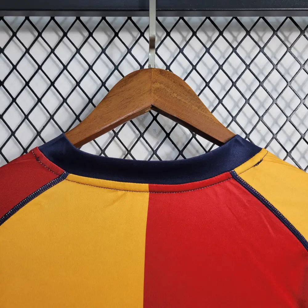 Retro 2001/02 Roma Home Shirt Clothing