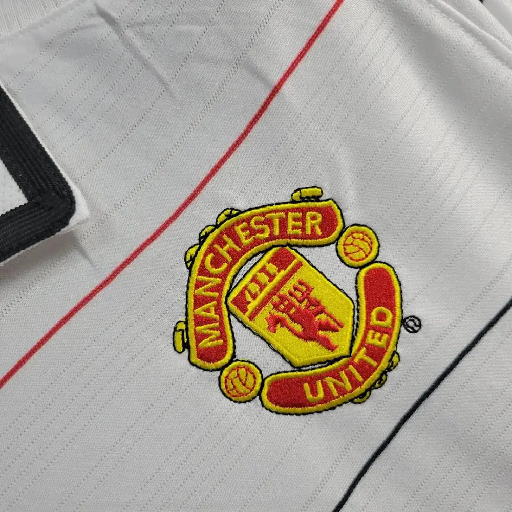 Retro 2003/05 Manchester United Away Shirt