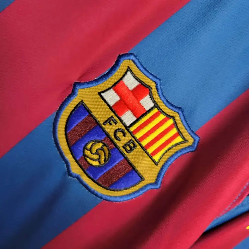 Retro 2005/06 Fc Barcelona Home Shirt Long Sleeve Clothing
