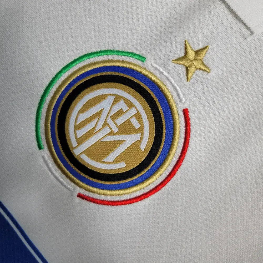 Retro 2009/10 Inter Milan Away Shirt Clothing
