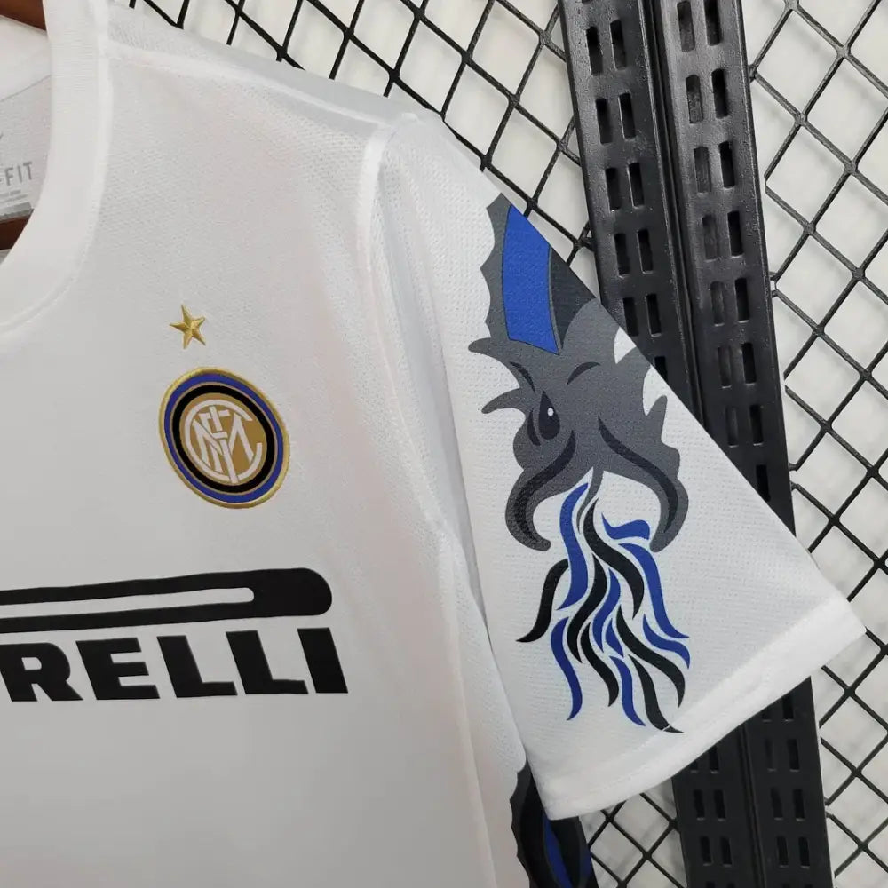 Retro 2010/11 Inter Milan Away Shirt Clothing