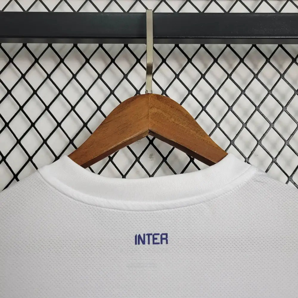 Retro 2010/11 Inter Milan Away Shirt Clothing