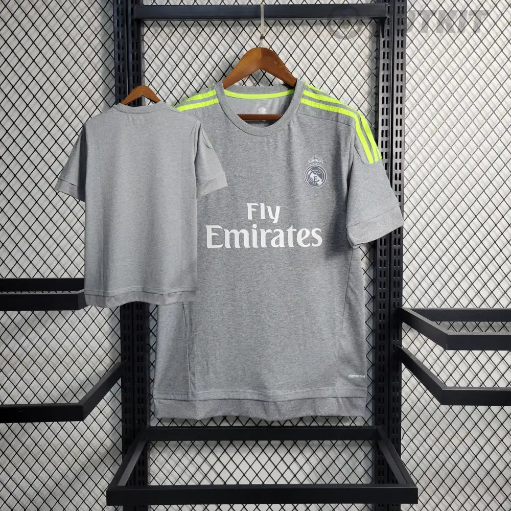 Retro 2015/16 Real Madrid Away Shirt Clothing