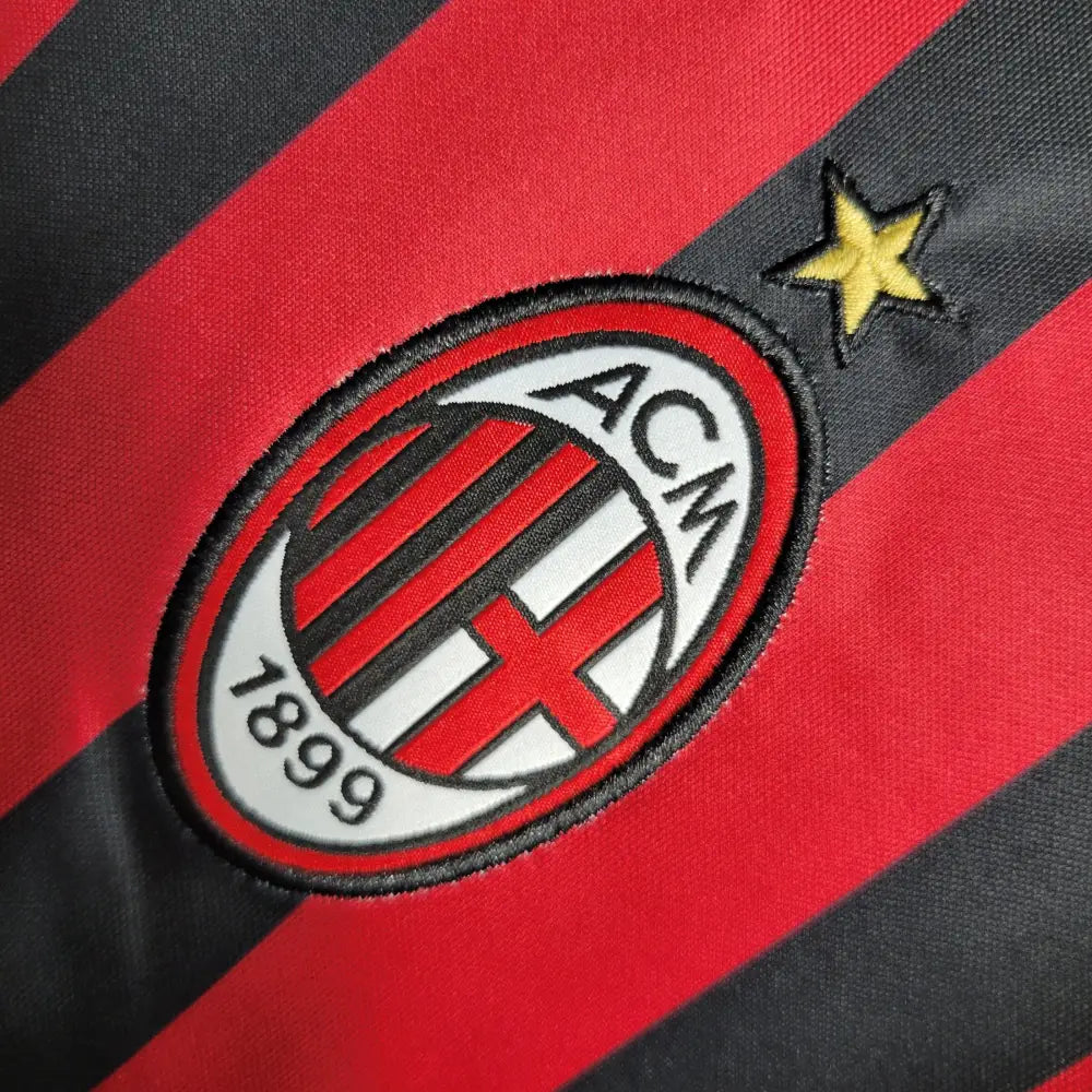 Retro 2016/17 Ac Milan Home Shirt Clothing