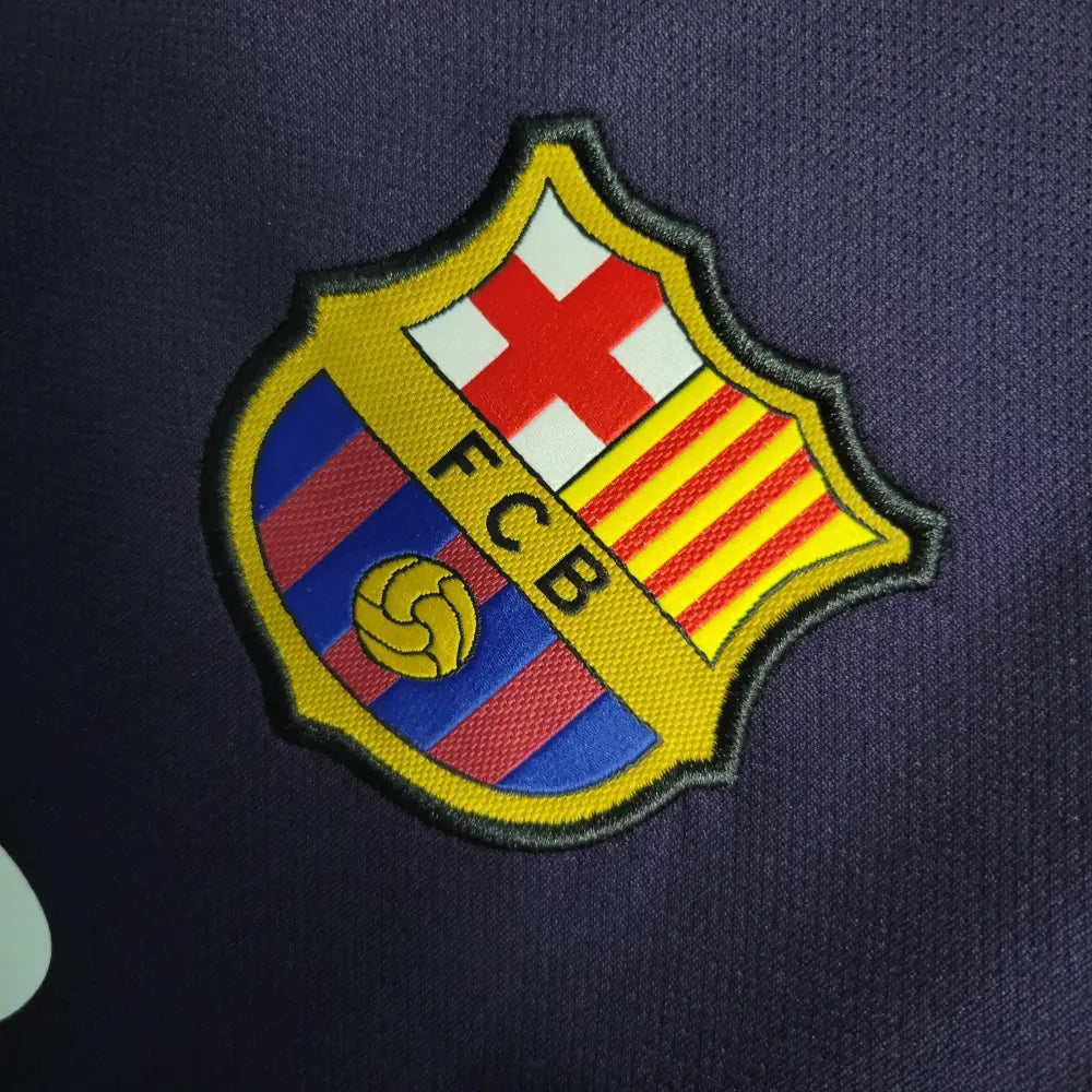Retro 2016/17 Fc Barcelona Away Shirt Clothing