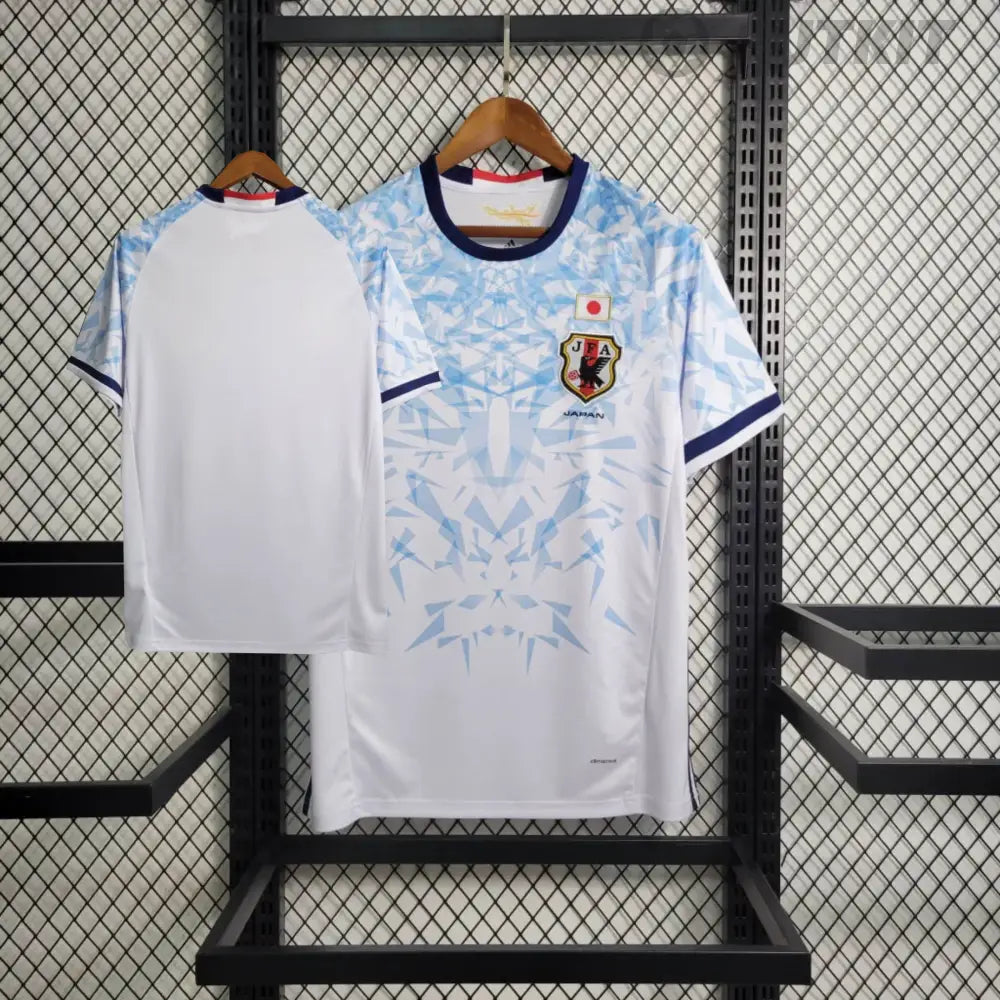 Retro 2016/17 Japan Away Shirt Clothing