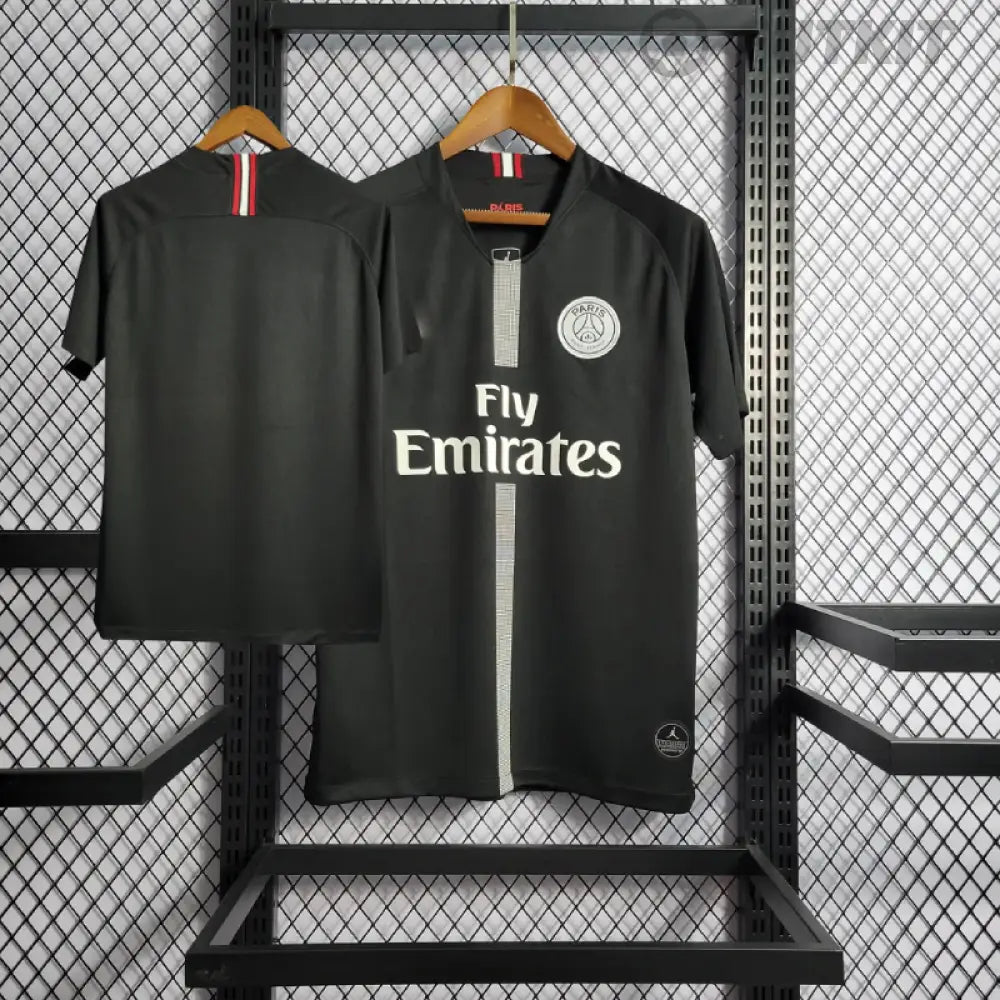 Retro 2018/19 PAR Black Edition Clothing