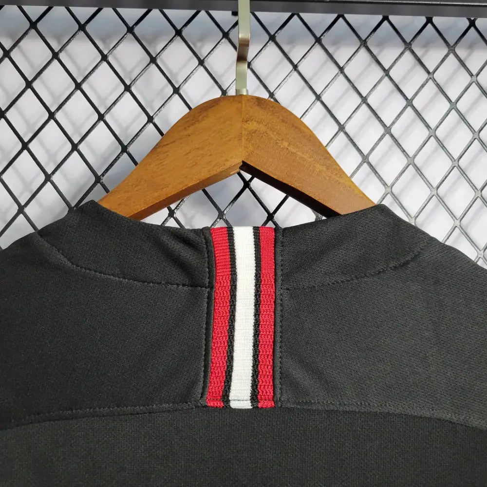 Retro 2018/19 PAR Black Edition Clothing