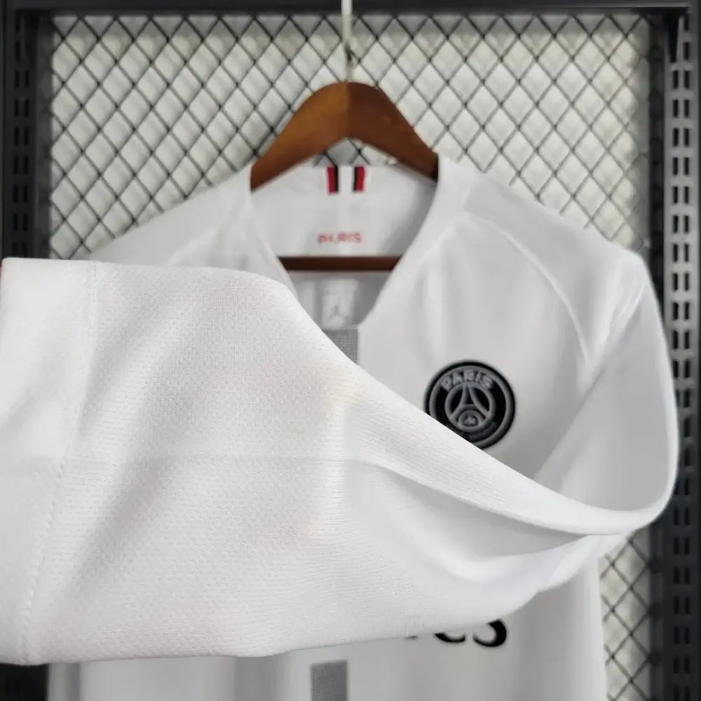 Retro 2018/19 PAR White Edition Long Sleeve Clothing