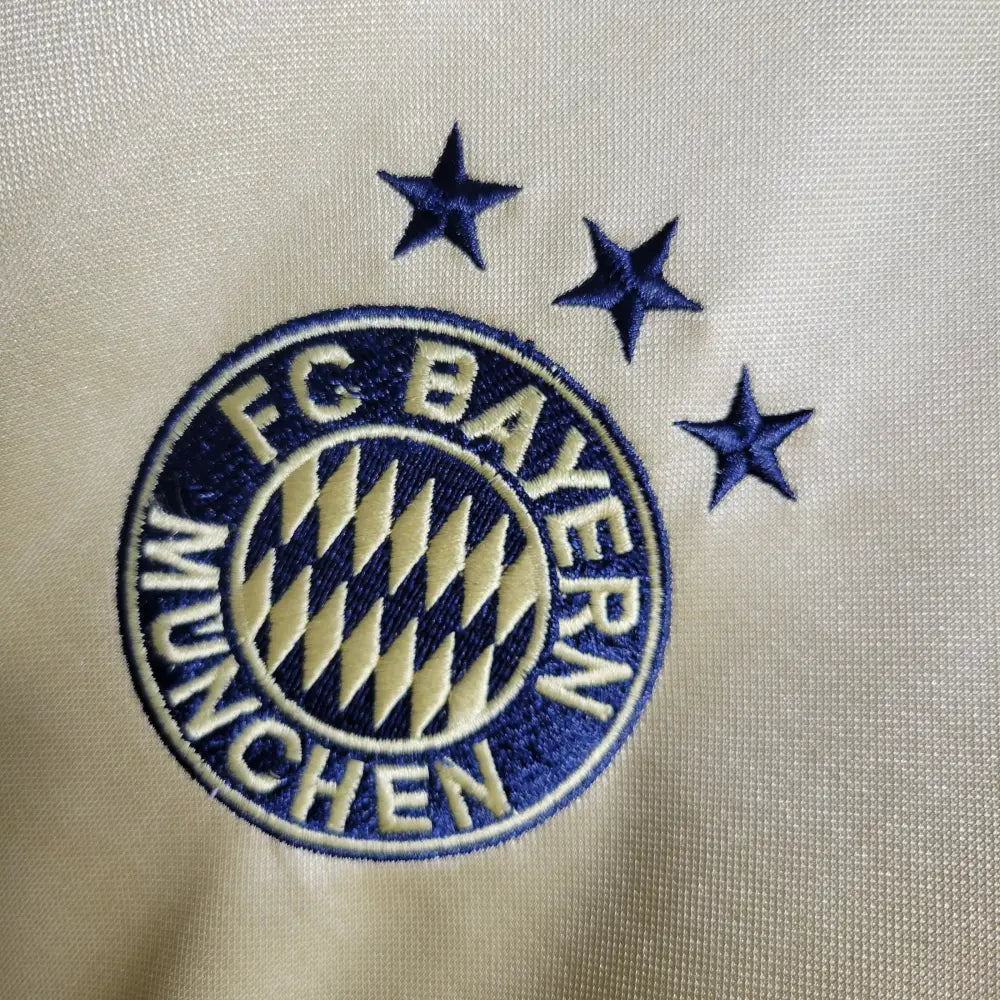 Retro Bayern Munich Away Shirt 2004/05 Clothing