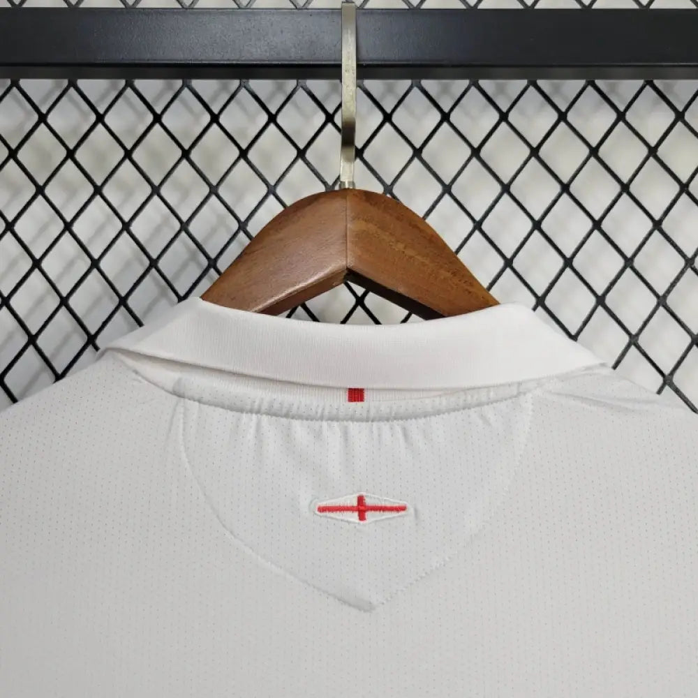 Retro England 2006 Home Shirt Clothing