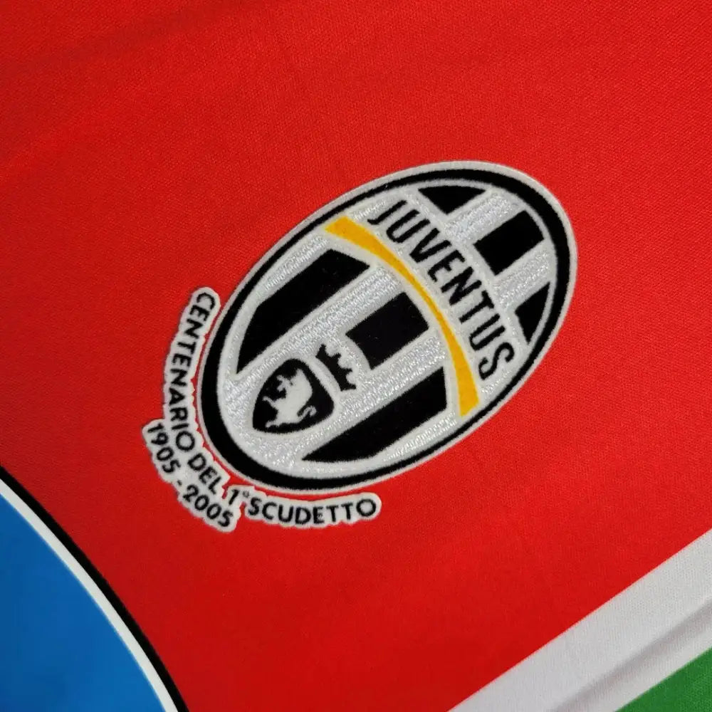 Retro Juventus 2005/06 Away Shirt Clothing