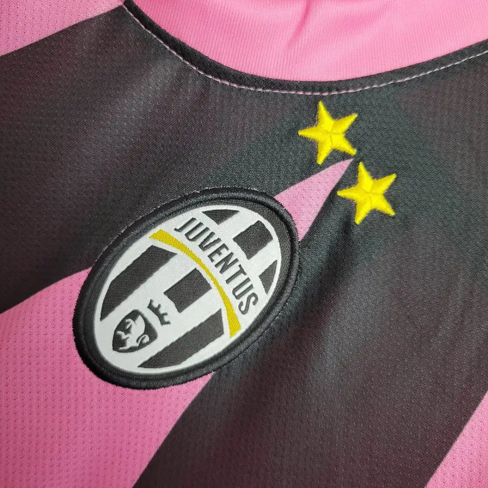 Retro Juventus 2011/12 Away Shirt Clothing