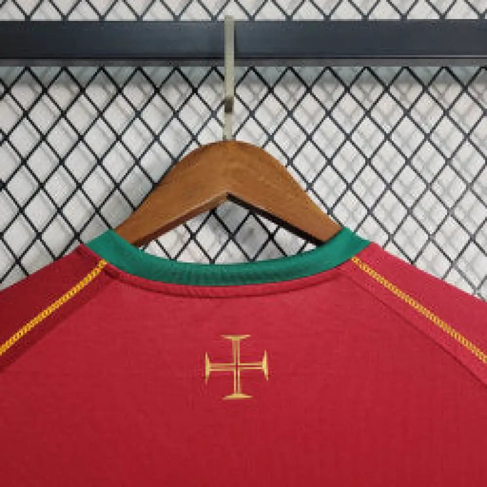 Retro Portugal Home Shirt 2006 Clothing