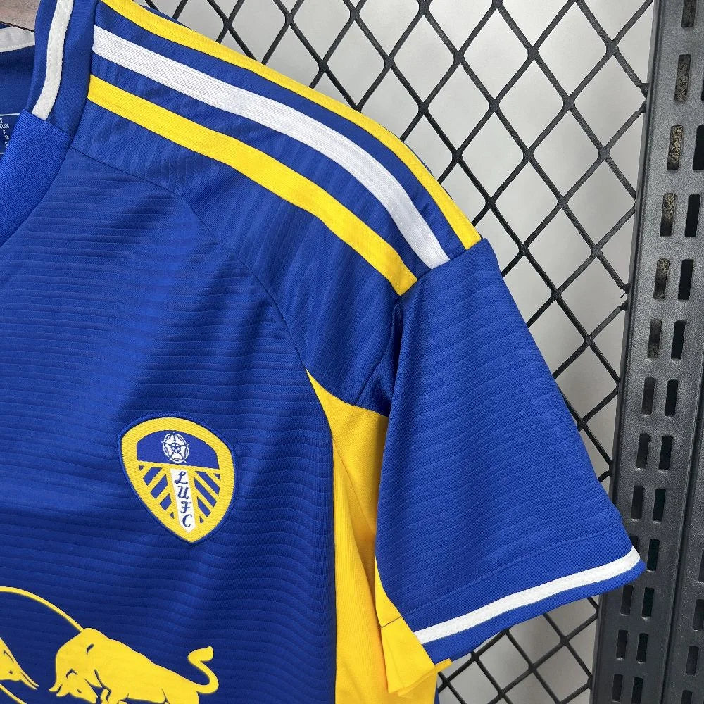 Leeds Away Shirt 2025/26