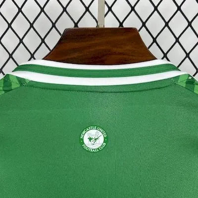 NC Utd 2025/26 Bortatröja