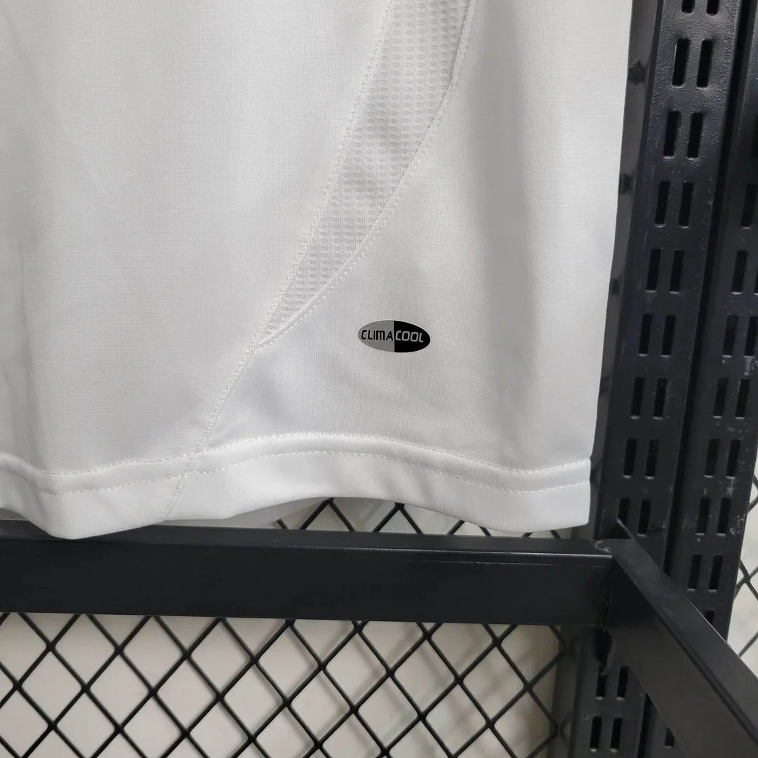 Retro 2006/07 Liv Away Shirt