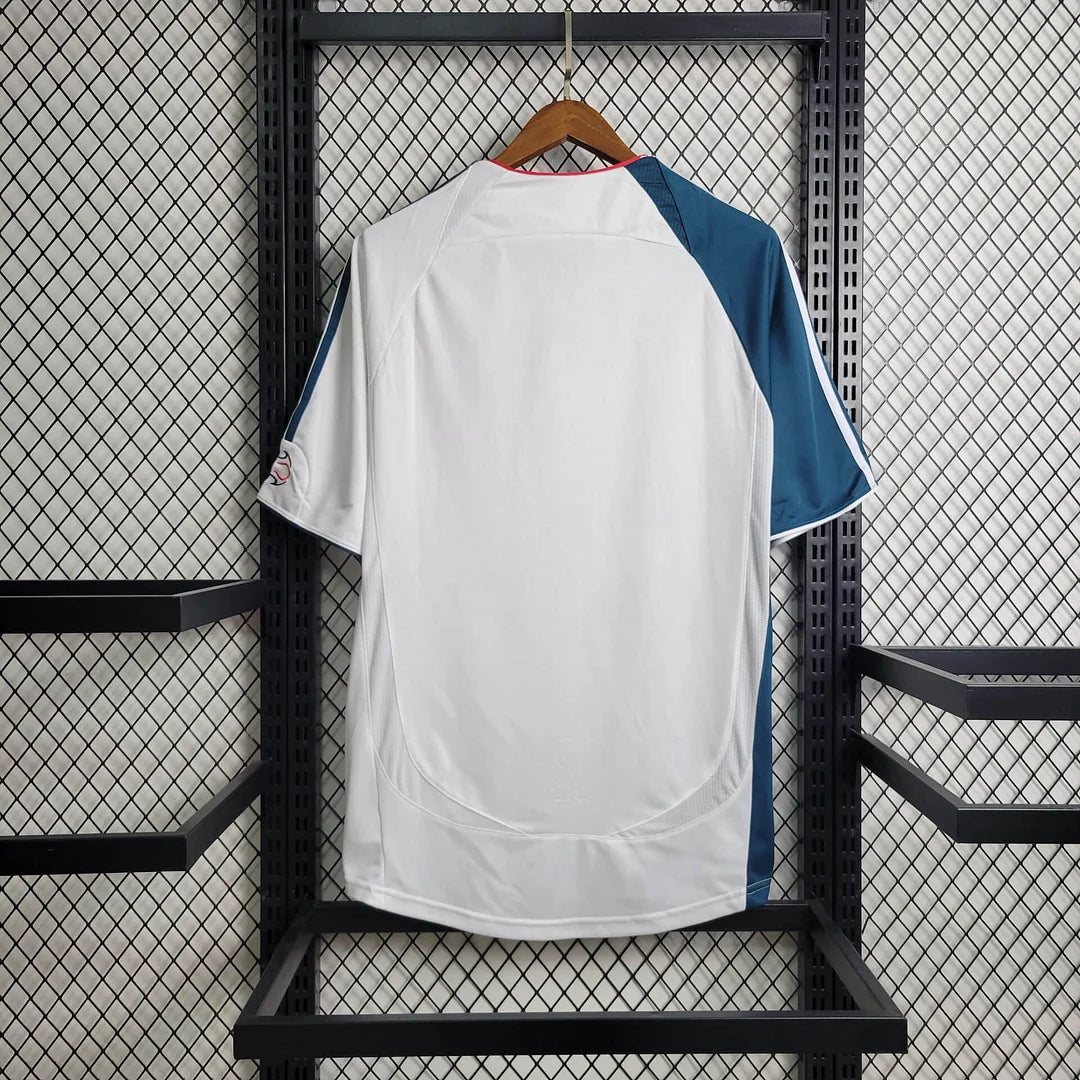 Retro 2006/07 Liv Away Shirt