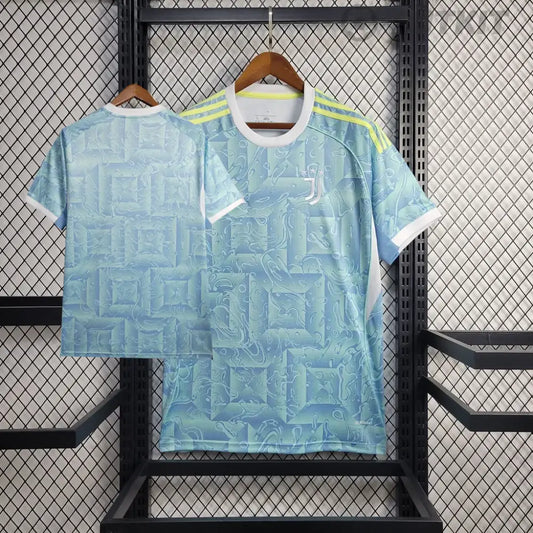 Juventus Away Shirt 2025/26 Clothing