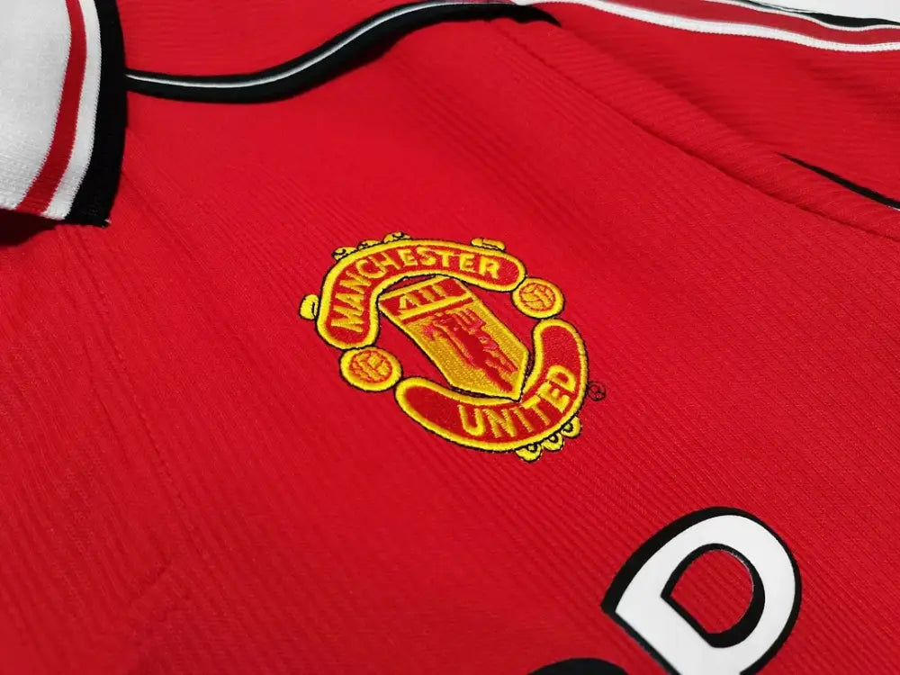 Manchester United 1998/99 Retro Home Shirt