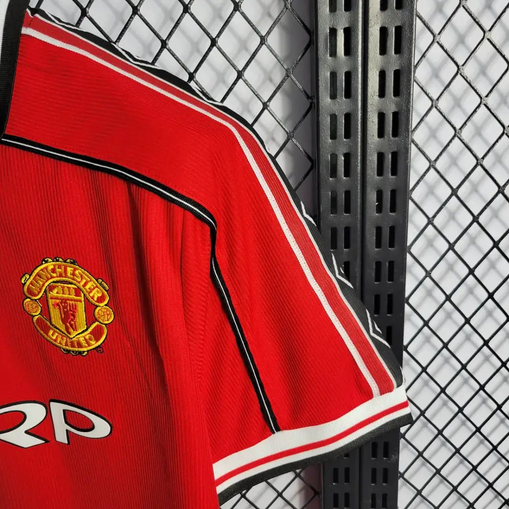 Manchester United 1998/99 Retro Home Shirt