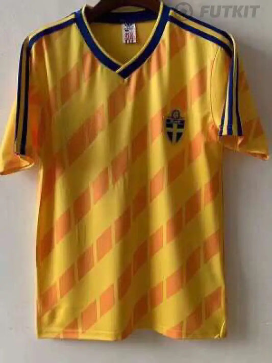 Retro 1988 Sweden Home Shirt Clothing