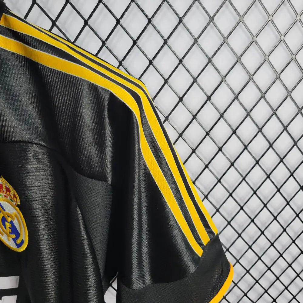 Retro 1999/01 Real Madrid Black Away Shirt Clothing