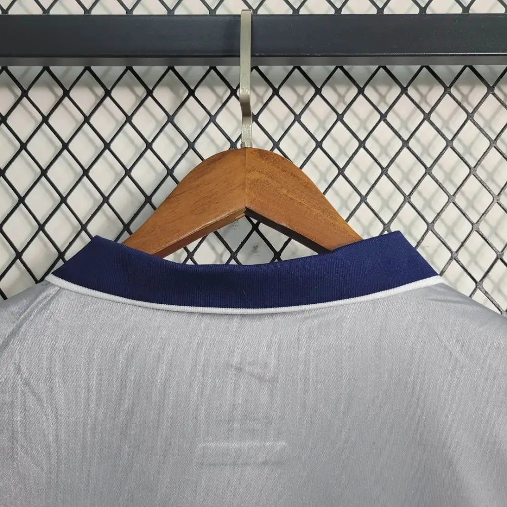 Retro 2000/01 PAR Away Shirt Clothing