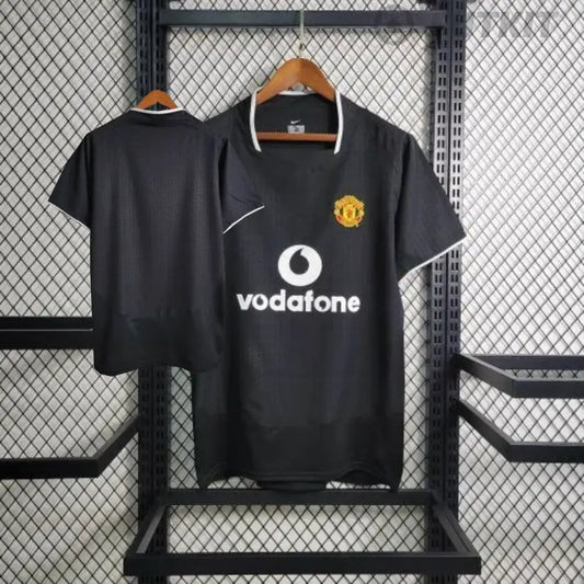 Retro 2003/04 Manchester United Away Shirt