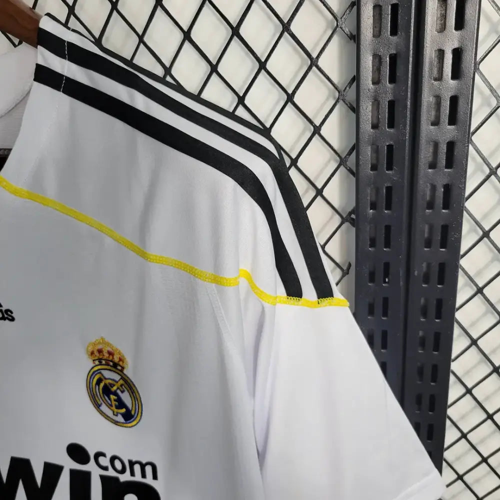 Retro 2009/10 Real Madrid Home Shirt Clothing
