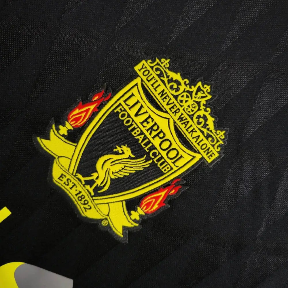 Retro 2010/11 Liv Away Shirt Clothing